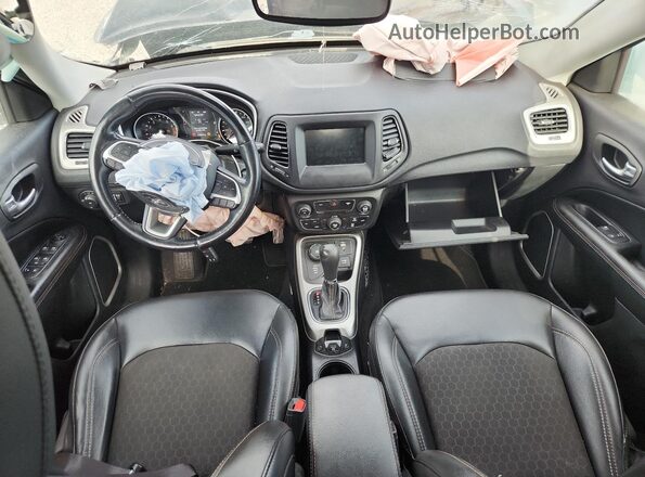 3C4NJDBBXKT847705 2019 JEEP COMPASS Black Widok deski rozdzielczej