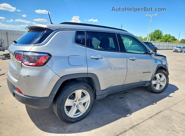 3C4NJDBBXNT132461 2022 JEEP COMPASS Серебряный Задняя правая четверть