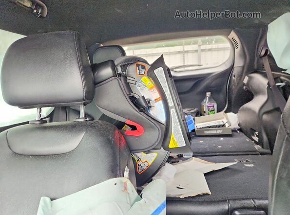 3C4NJDBN0PT562268 2023 JEEP COMPASS Белый Вид задних сидений