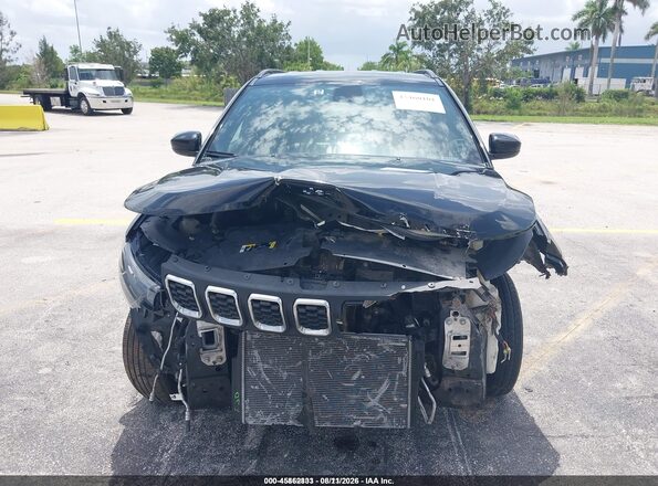 3C4NJDBN0RT110176 2024 JEEP COMPASS Black Instrument cluster view