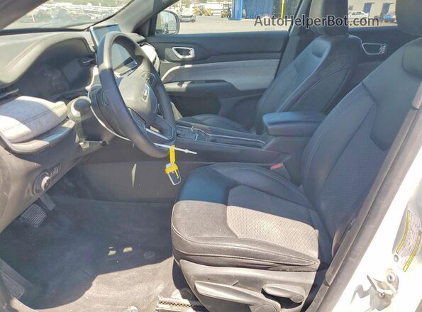 3C4NJDBN0RT597184 2024 JEEP COMPASS Белый Вид салона спереди