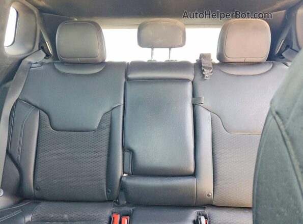 3C4NJDBN0RT597184 2024 JEEP COMPASS Белый Вид задних сидений