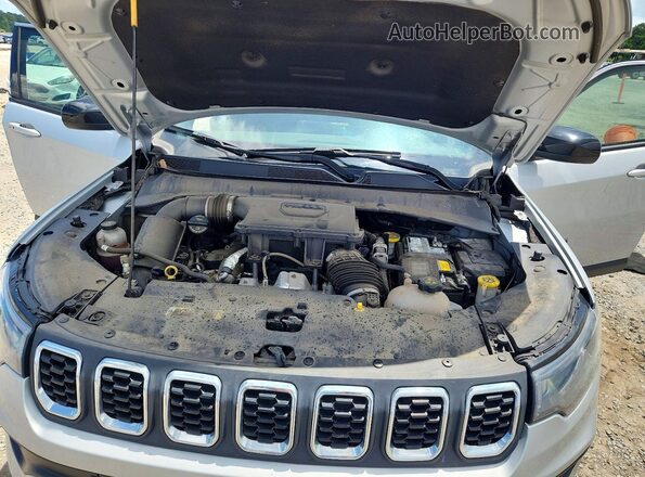 3C4NJDBN0ST503665 2025 JEEP COMPASS Silver Engine compartment view