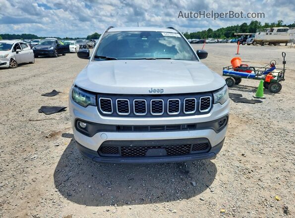 3C4NJDBN0ST503665 2025 JEEP COMPASS Silver Front view