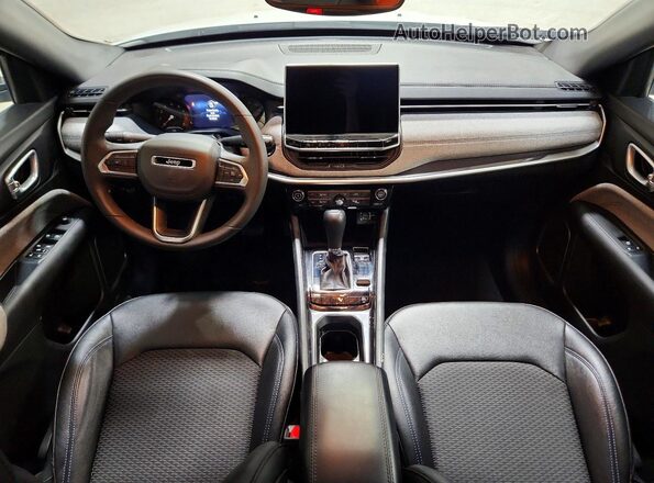 3C4NJDBN1RT138567 2024 JEEP COMPASS White Dashboard view
