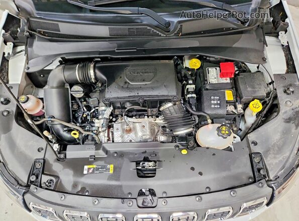 3C4NJDBN1RT138567 2024 JEEP COMPASS White Engine compartment view