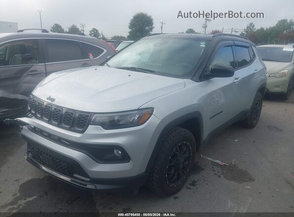 3C4NJDBN1RT166921 2024 JEEP COMPASS Silver წინა მარცხენა ხედი სამი მეოთხედიდან