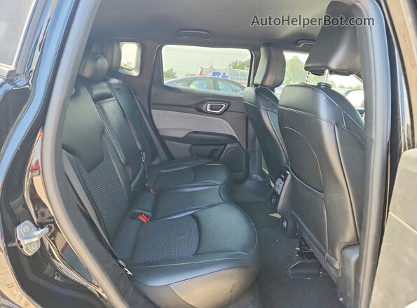 3C4NJDBN1ST585051 2025 JEEP COMPASS Black Widok tylnych siedzeń