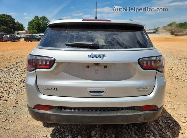 3C4NJDBN2RT118649 2024 JEEP COMPASS Silver Widok z tyłu