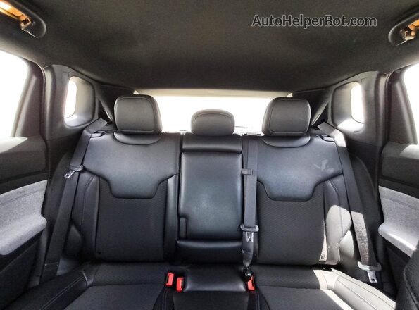 3C4NJDBN2RT163770 2024 JEEP COMPASS Black Widok tylnych siedzeń