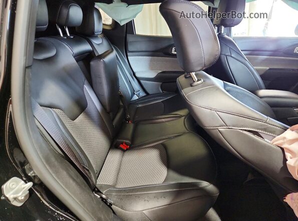 3C4NJDBN2ST590842 2025 JEEP COMPASS Black უკანა სალონის ხედი