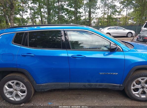 3C4NJDBN2ST593885 2025 JEEP COMPASS Blue Rear interior view