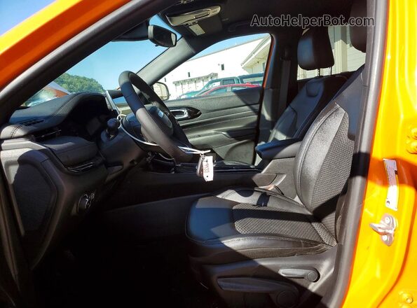 3C4NJDBN2TT179426 2026 JEEP COMPASS Orange წინა სალონის ხედი