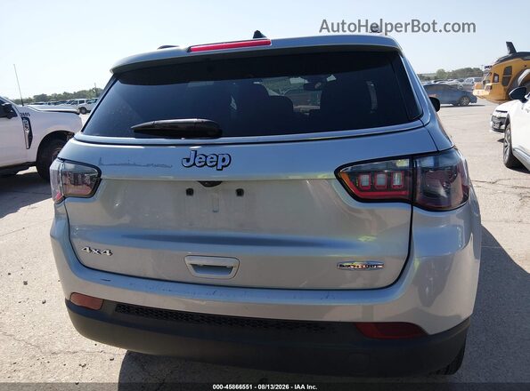 3C4NJDBN3RT118594 2024 JEEP COMPASS Silver 