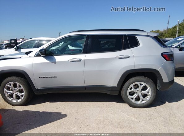 3C4NJDBN3RT118594 2024 JEEP COMPASS Silver 