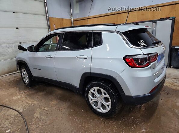 3C4NJDBN3RT118661 2024 JEEP COMPASS Серебряный Задняя левая четверть