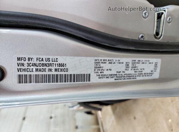 3C4NJDBN3RT118661 2024 JEEP COMPASS Серебряный Панорамный вид салона 360°