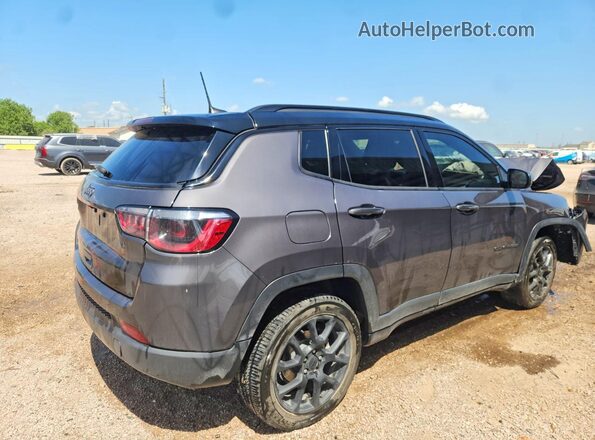 3C4NJDBN3RT153040 2024 JEEP COMPASS Gray Trasero derecho