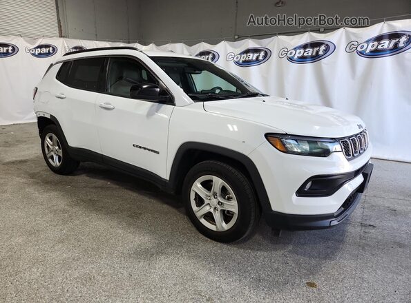 3C4NJDBN4PT561768 2023 JEEP COMPASS White 