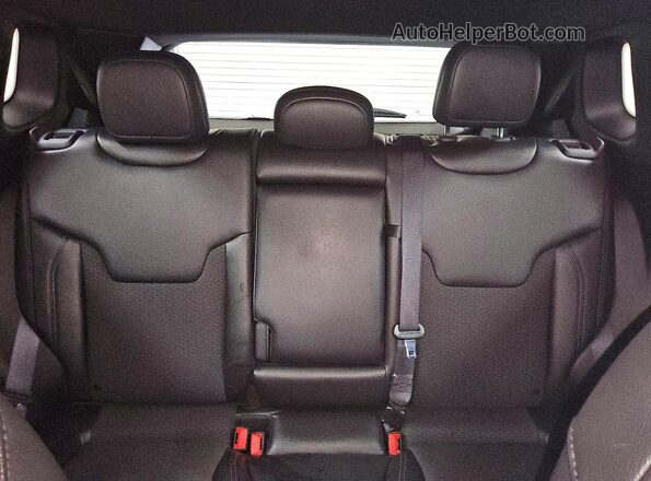 3C4NJDBN4ST575839 2025 JEEP COMPASS Черный Вид задних сидений