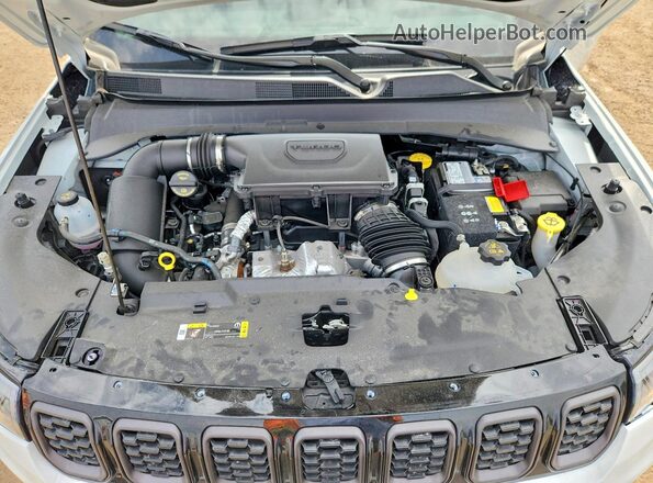 3C4NJDBN4TT226035 2026 JEEP COMPASS Белый Вид подкапотного пространства