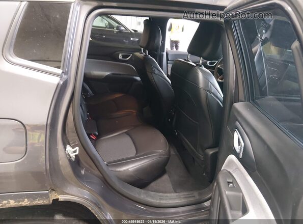 3C4NJDBN5RT116958 2024 JEEP COMPASS Gray VIN sticker view