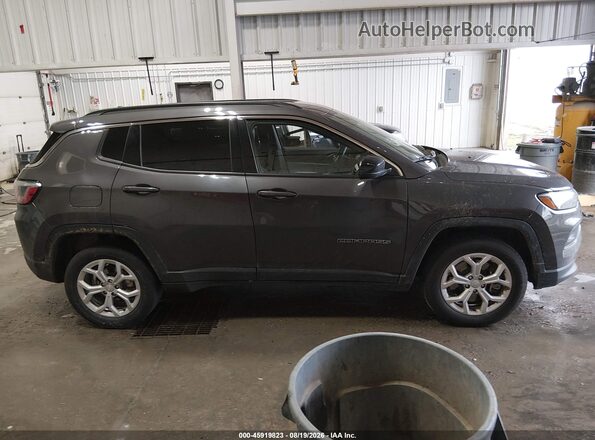 3C4NJDBN5RT116958 2024 JEEP COMPASS Gray Rear interior view