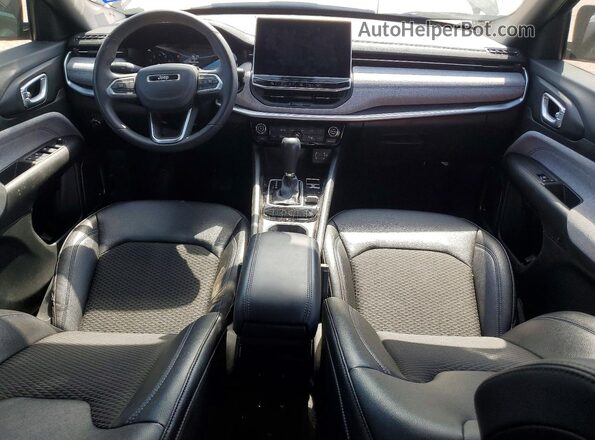 3C4NJDBN5RT133999 2024 JEEP COMPASS Black Vista del salpicadero