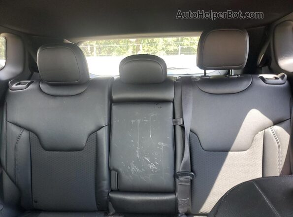 3C4NJDBN5ST529503 2025 JEEP COMPASS White Vista de los asientos traseros