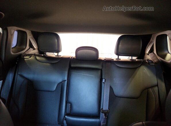 3C4NJDBN7PT523001 2023 JEEP COMPASS White Rear seats view