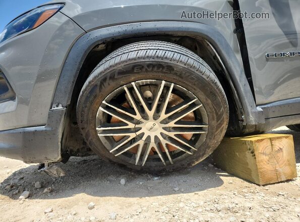 3C4NJDBN7RT582052 2024 JEEP COMPASS Gray 
