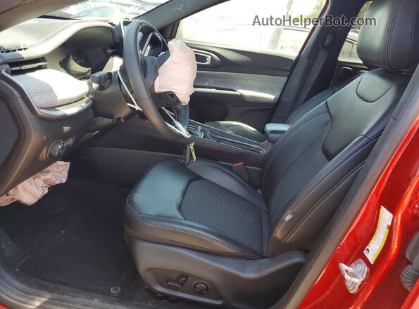 3C4NJDBN7ST546867 2025 JEEP COMPASS Red Widok wnętrza z przodu