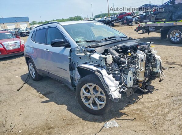 3C4NJDBN8RT136797 2024 JEEP COMPASS Серебряный Передняя правая четверть