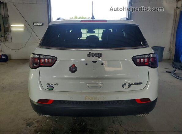 3C4NJDBN9RT104179 2024 JEEP COMPASS Белый Вид сзади