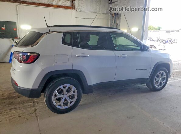 3C4NJDBN9RT104179 2024 JEEP COMPASS Белый Задняя правая четверть