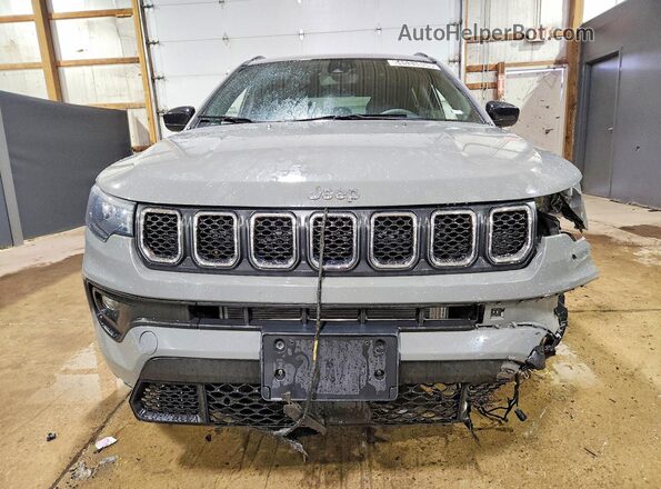 3C4NJDBN9RT598334 2024 JEEP COMPASS Gray Vista frontal