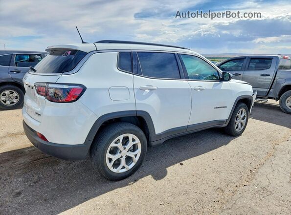 3C4NJDBNXRT132833 2024 JEEP COMPASS White Rear right