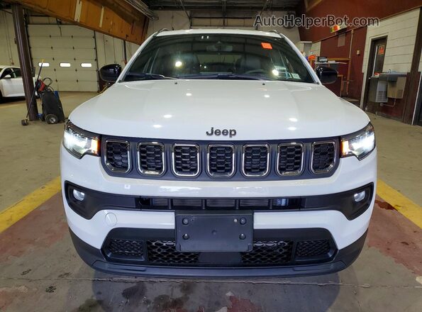 3C4NJDBNXRT139099 2024 JEEP COMPASS White Вид спереду