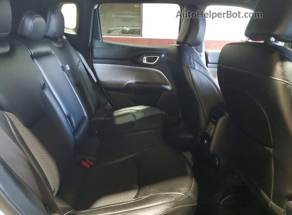 3C4NJDBNXRT139099 2024 JEEP COMPASS White Вид задньої частини салону