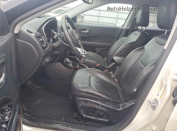 3C4NJDCB0LT145912 2020 JEEP COMPASS Белый Вид салона спереди