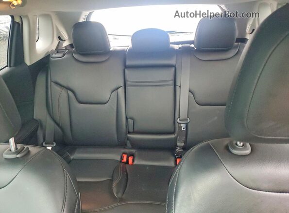 3C4NJDCB0LT145912 2020 JEEP COMPASS Белый Вид задних сидений