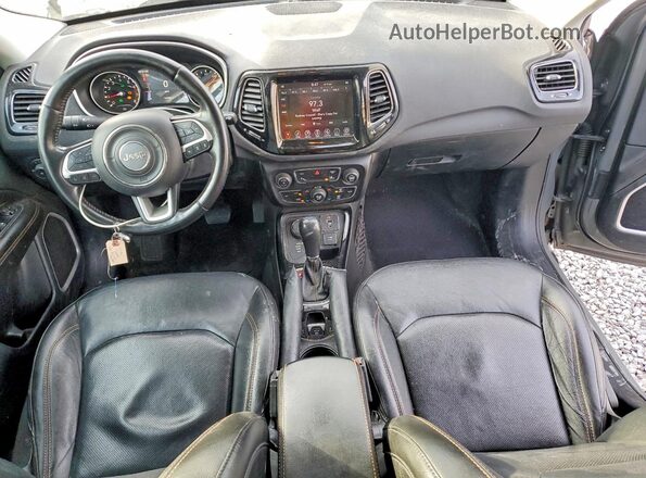 3C4NJDCB0MT511143 2021 JEEP COMPASS Серый Вид панели приборов