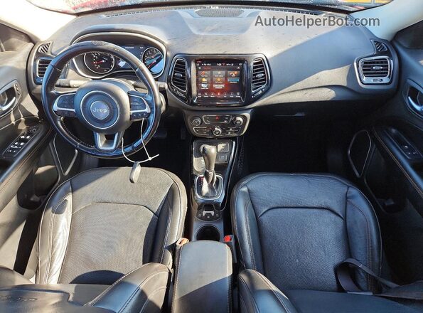 3C4NJDCB0MT595514 2021 JEEP COMPASS Красный Вид панели приборов