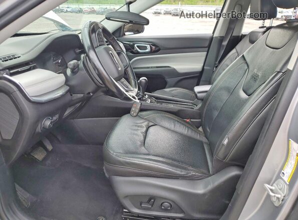 3C4NJDCB0NT155021 2022 JEEP COMPASS Silver Front interior view