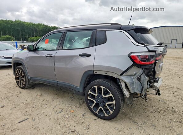 3C4NJDCB1JT100734 2018 JEEP COMPASS Silver Trasero izquierdo