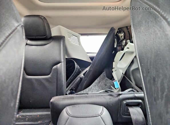 3C4NJDCB1JT100734 2018 JEEP COMPASS Silver Vista de los asientos traseros