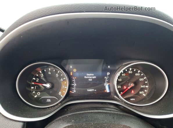 3C4NJDCB1JT222851 2018 JEEP COMPASS Black Вид щитка приладів