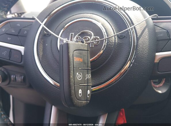 3C4NJDCB1JT266378 2018 JEEP COMPASS White Vista del salpicadero