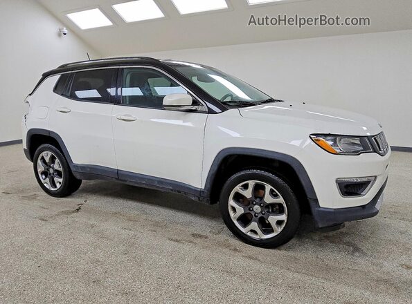 3C4NJDCB1JT470355 2018 JEEP COMPASS White Delantero derecho