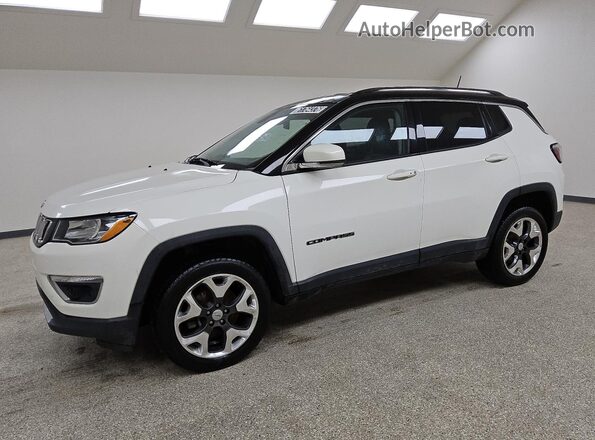 3C4NJDCB1JT470355 2018 JEEP COMPASS White 
